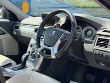 Volvo V70 D5 SE Lux - U1421
