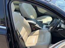 Volvo V70 D5 SE Lux - U1421