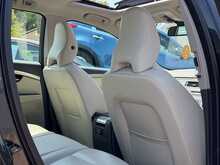 Volvo V70 D5 SE Lux - U1421