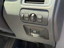 Volvo V70 D5 SE Lux - U1421