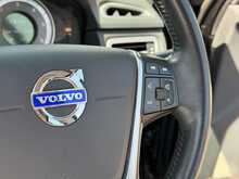 Volvo V70 D5 SE Lux - U1421