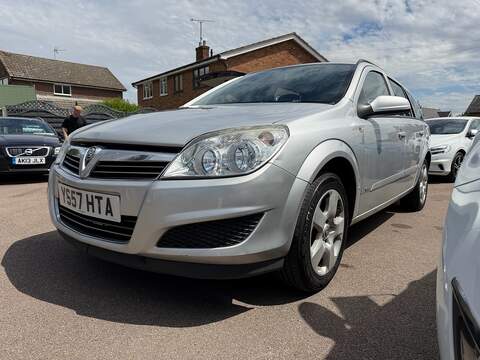 1.4i 16v Club Estate 5dr Petrol Manual (146 g/km, 89 bhp)