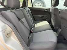 Vauxhall Astra i Club - U1424