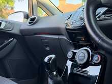 Ford Fiesta Zetec - U1427