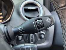 Ford Fiesta Zetec - U1427