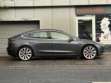 Tesla Model 3 Performance - U915