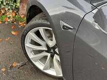 Tesla Model 3 Performance - U915