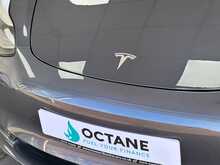 Tesla Model 3 Performance - U915