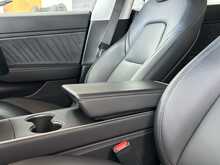 Tesla Model 3 Performance - U915