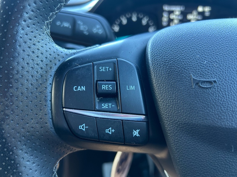 Ford Fiesta T EcoBoost ST-Line - U1509