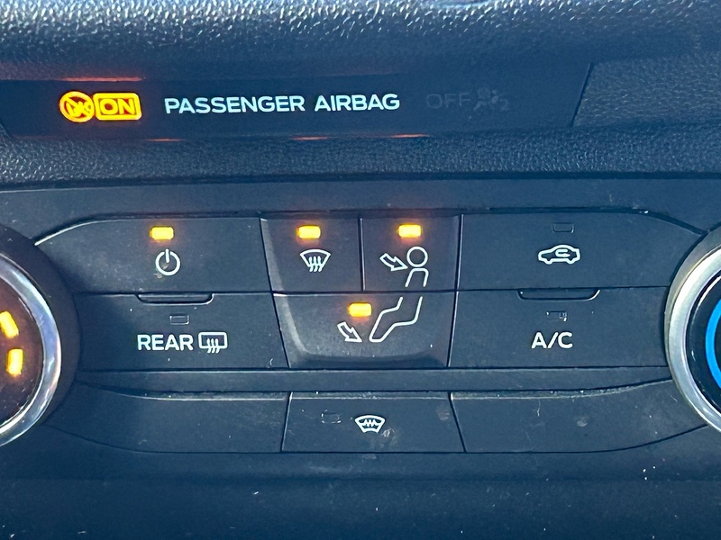 Ford Fiesta T EcoBoost ST-Line - U1509