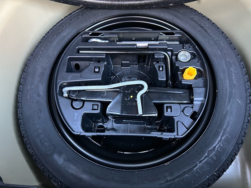 Peugeot 208 PureTech Allure - U1518