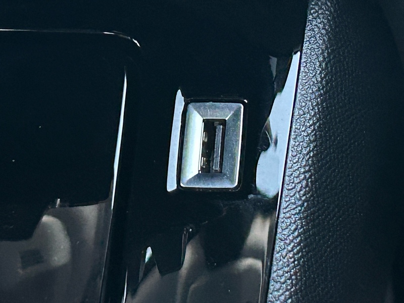 Peugeot 208 PureTech Allure - U1518