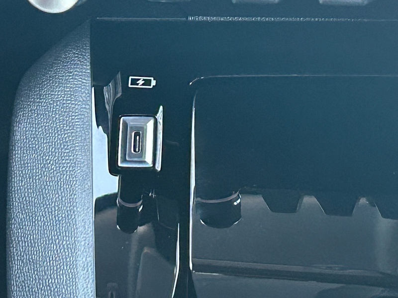 Peugeot 208 PureTech Allure - U1518