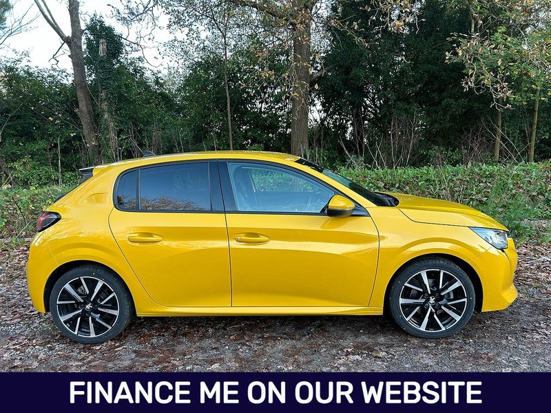 Peugeot 208 PureTech Allure - U1518