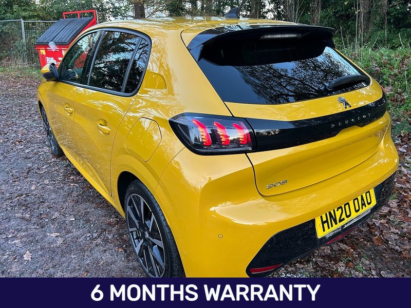 Peugeot 208 PureTech Allure - U1518