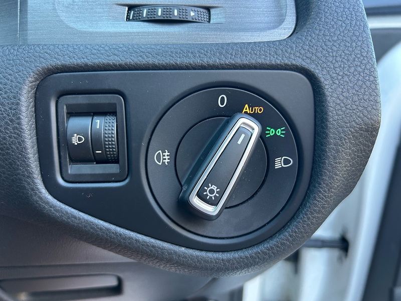 Volkswagen Golf TDI BlueMotion Tech SE - U1539