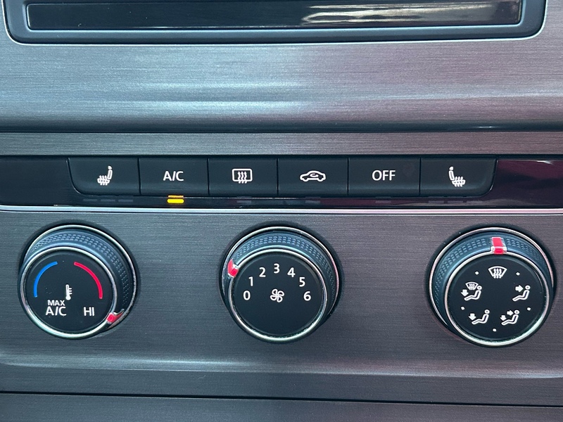 Volkswagen Golf TDI BlueMotion Tech SE - U1539