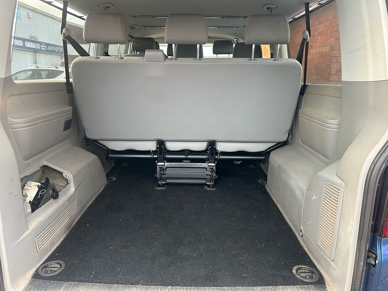 Volkswagen Transporter Shuttle TD T30 SE - U1540