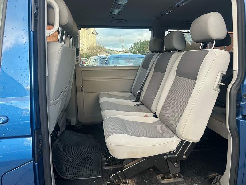 Volkswagen Transporter Shuttle TD T30 SE - U1540