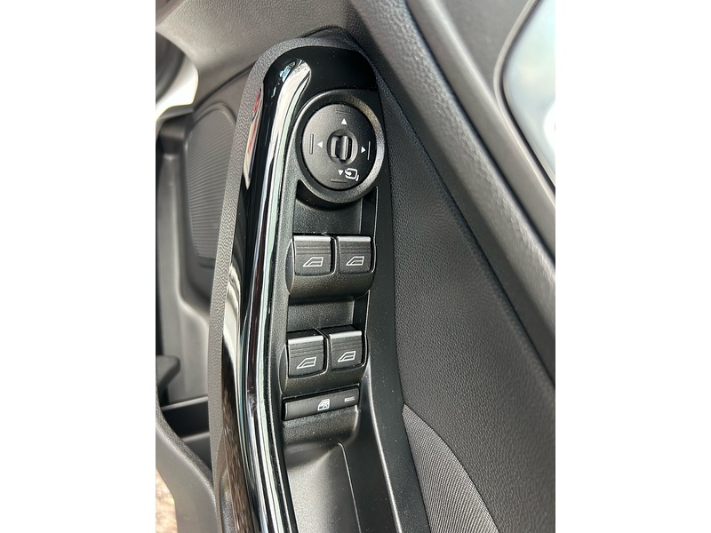 Ford Fiesta T EcoBoost Titanium X - U1544