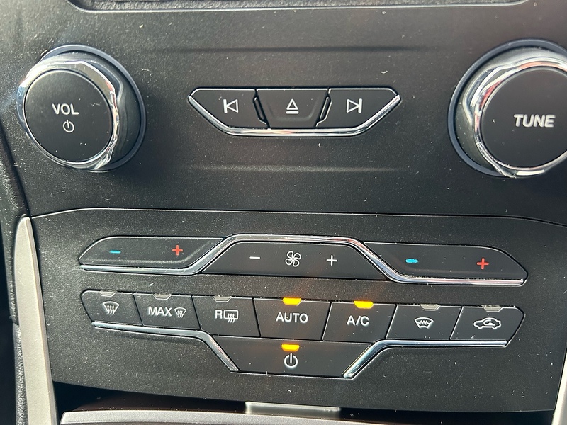 Ford S-Max TDCi Zetec - U1556