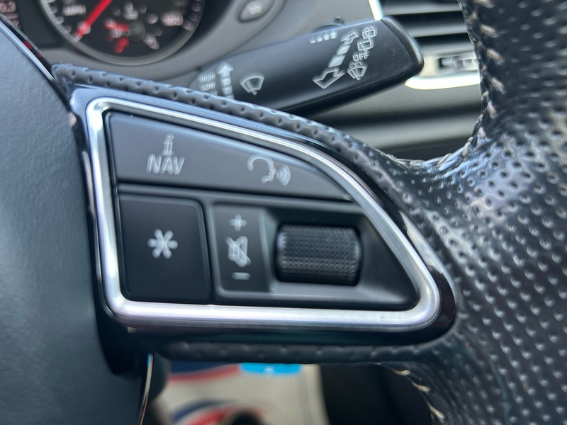 Audi Q3 TDI S line Plus - U1580