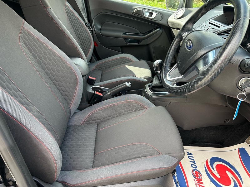 Ford Fiesta T EcoBoost ST-Line - U1590
