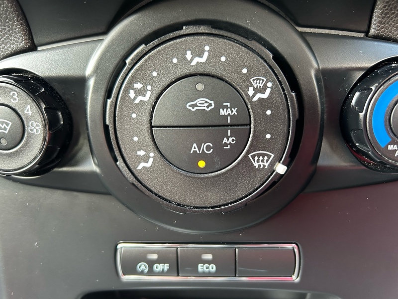 Ford Fiesta T EcoBoost ST-Line - U1590