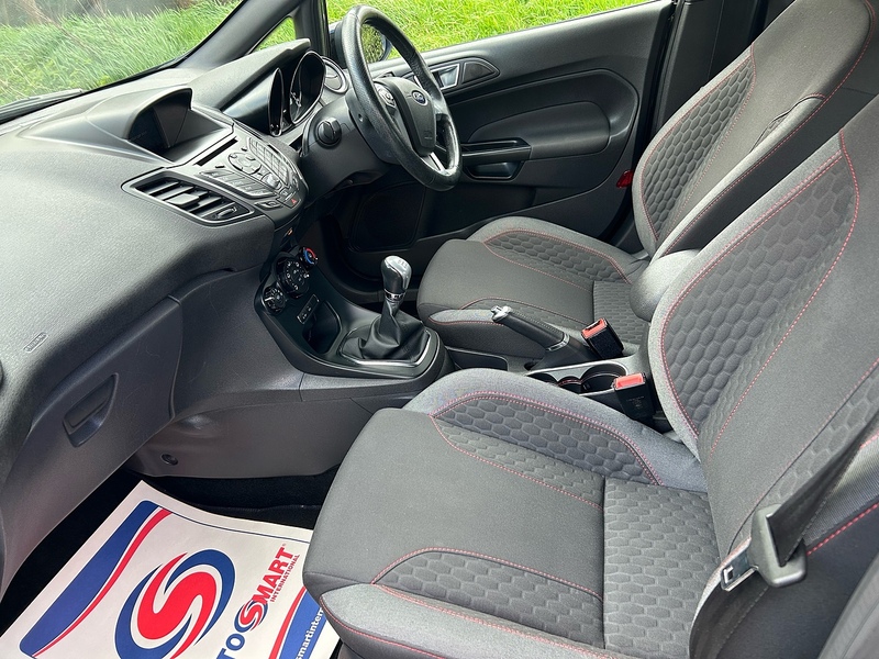Ford Fiesta T EcoBoost ST-Line - U1590