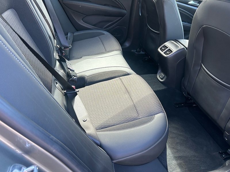 Vauxhall Insignia Turbo D ecoTEC Tech Line Nav - U1593