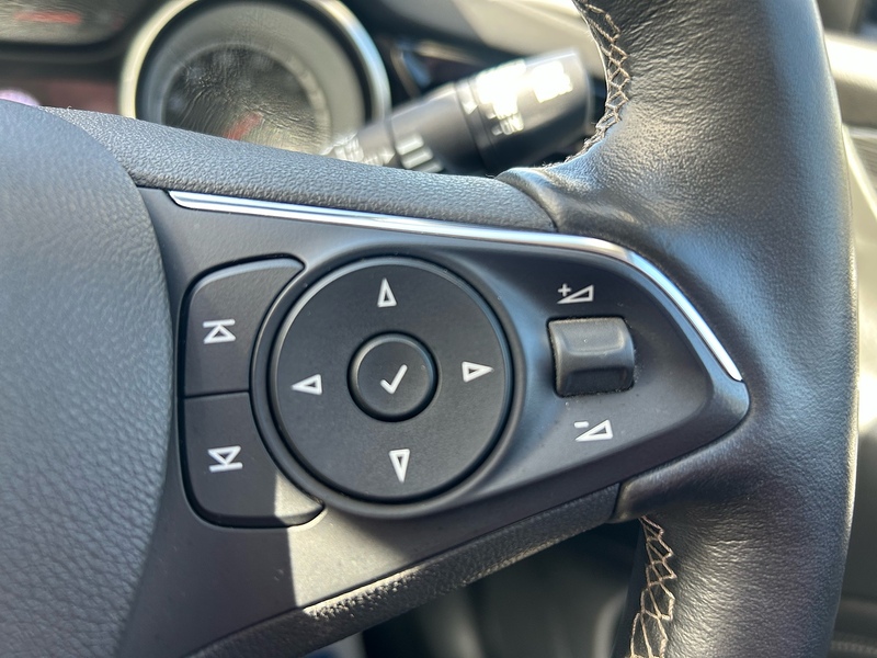 Vauxhall Insignia Turbo D ecoTEC Tech Line Nav - U1593