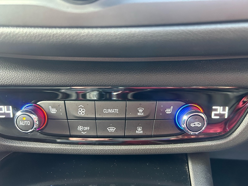 Vauxhall Insignia Turbo D ecoTEC Tech Line Nav - U1593