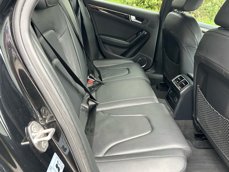 Audi A4 Avant TDI Black Edition - U1603