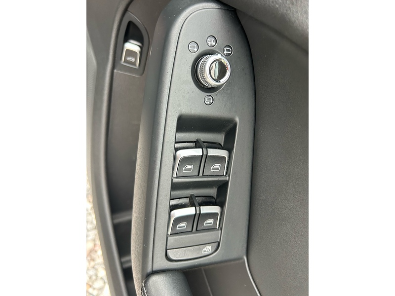 Audi A4 Avant TDI Black Edition - U1603