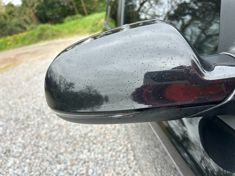 Audi A4 Avant TDI Black Edition - U1603