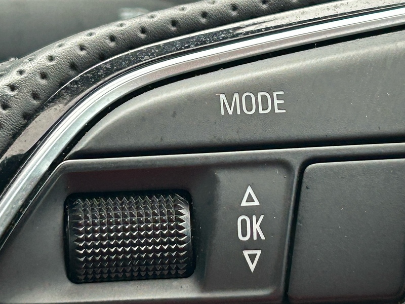 Audi A4 Avant TDI Black Edition - U1603