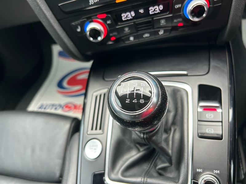 Audi A4 Avant TDI Black Edition - U1603