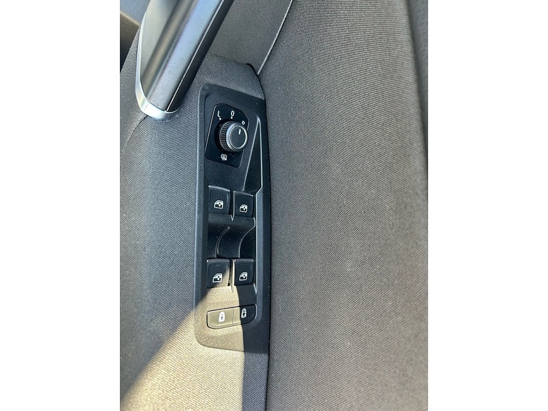 Volkswagen Touran TDI BlueMotion Tech SE Family - U1610