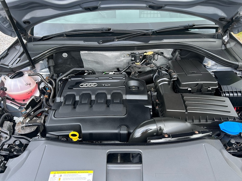 Audi Q3 TDI SE - U1622
