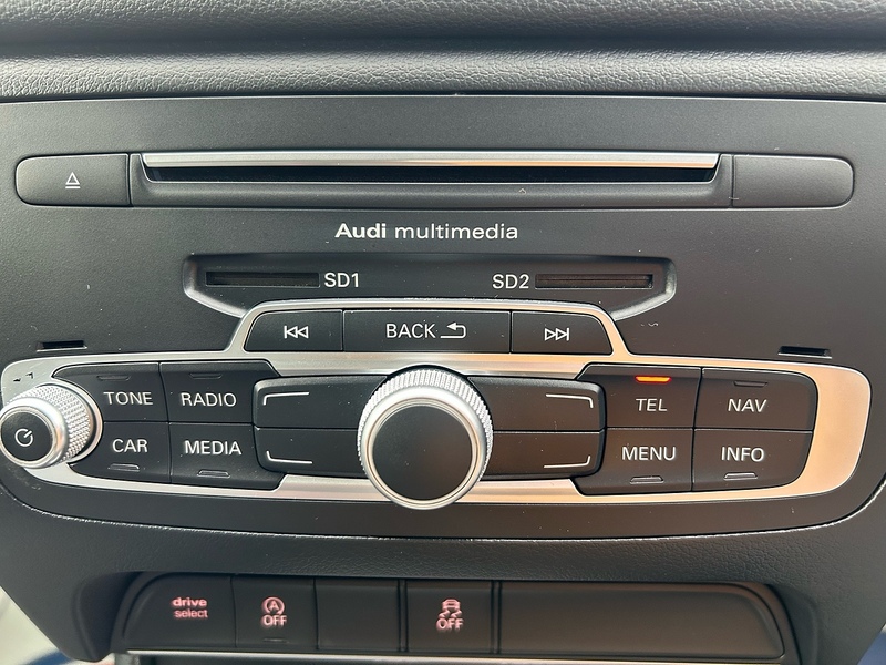 Audi Q3 TDI SE - U1622