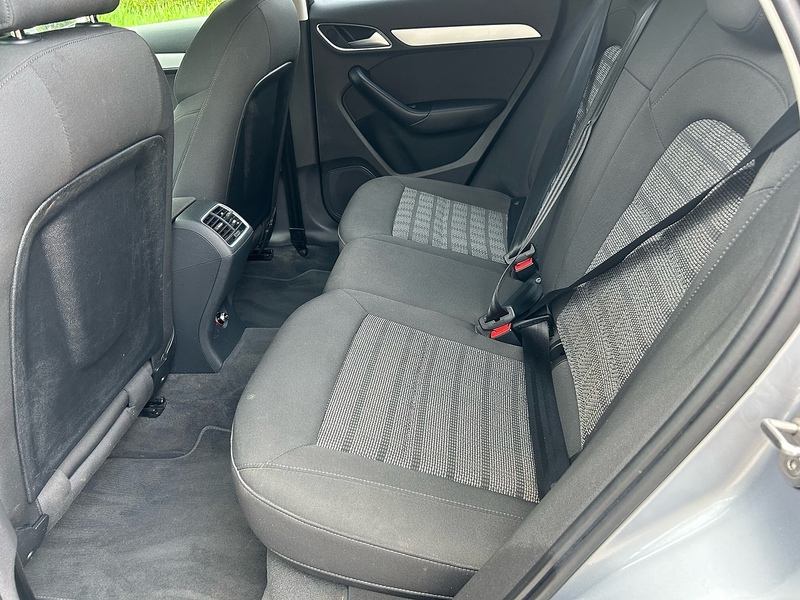 Audi Q3 TDI SE - U1622