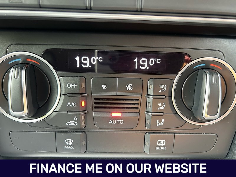 Audi Q3 TDI SE - U1622