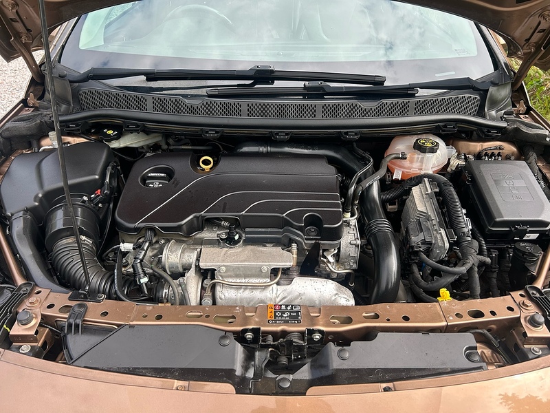 Vauxhall Astra i Turbo Elite Nav - U1624