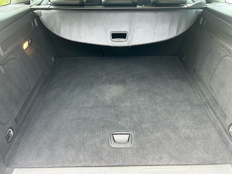 Vauxhall Astra i Turbo Elite Nav - U1624