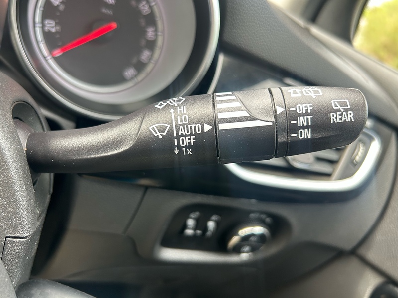 Vauxhall Astra i Turbo Elite Nav - U1624