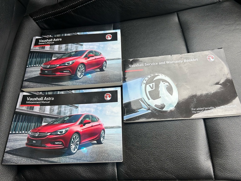 Vauxhall Astra i Turbo Elite Nav - U1624