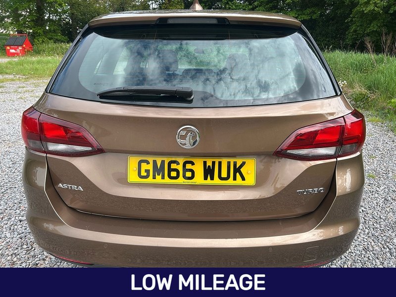 Vauxhall Astra i Turbo Elite Nav - U1624