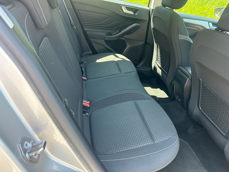 Ford Focus T EcoBoost Zetec - U1630