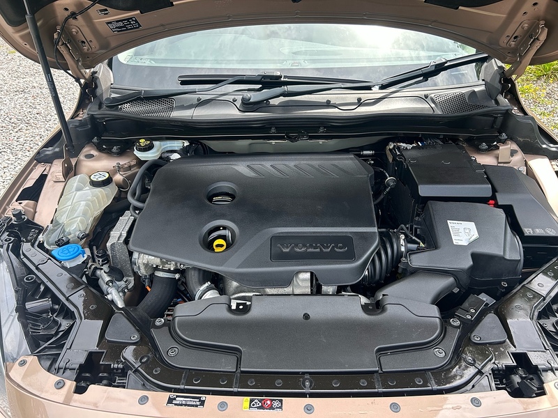 Volvo V40 Cross Country D2 Lux Nav - U1634